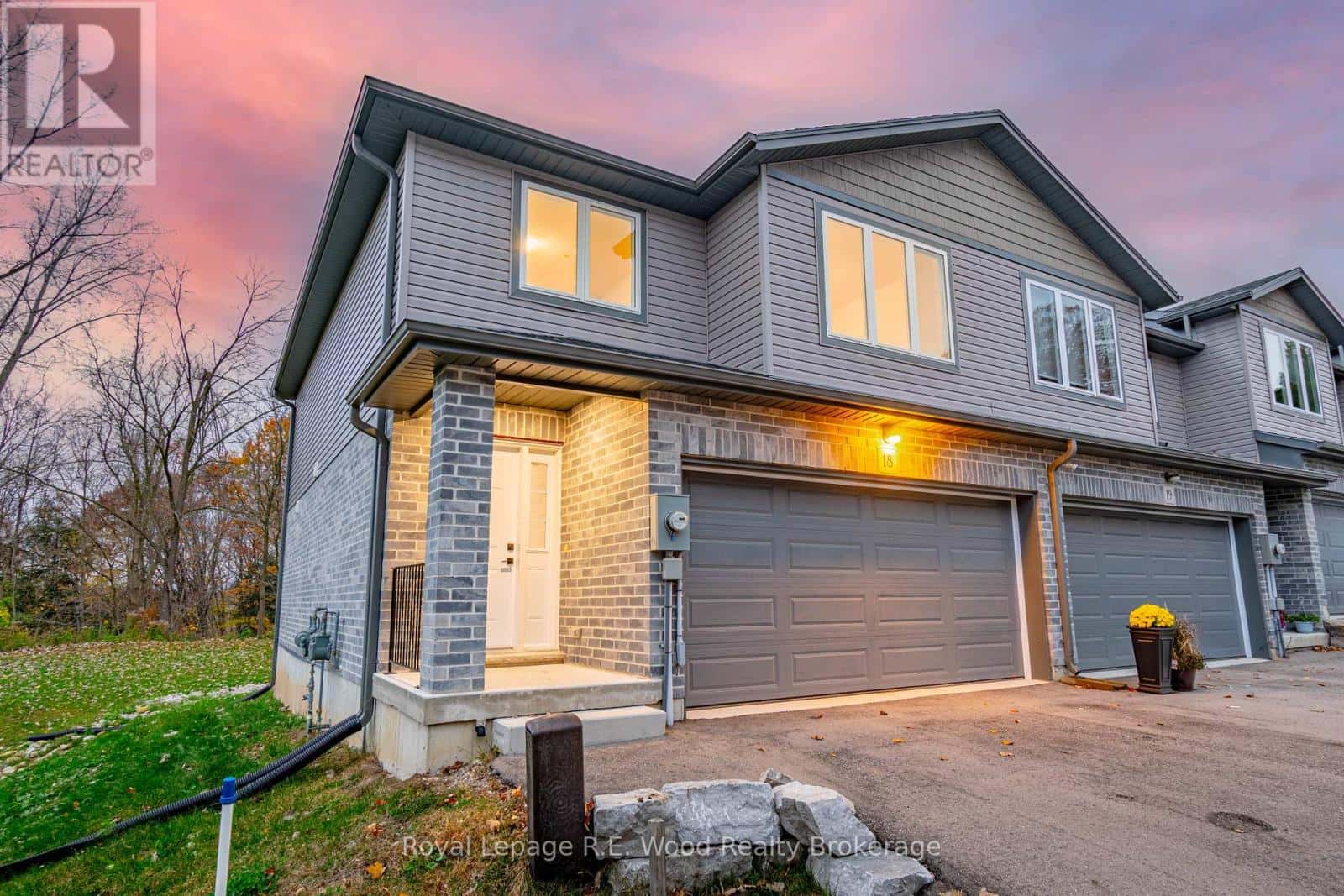 18 - 61 VIENNA ROAD — Tillsonburg, Ontario - Photo 2 of 35