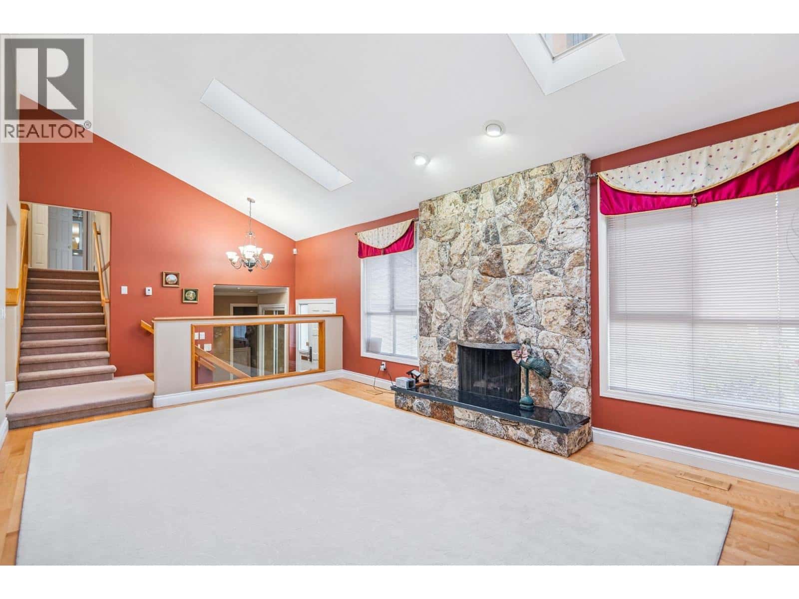 8340 LUNEN ROAD — Richmond, British Columbia - Photo 3 of 40