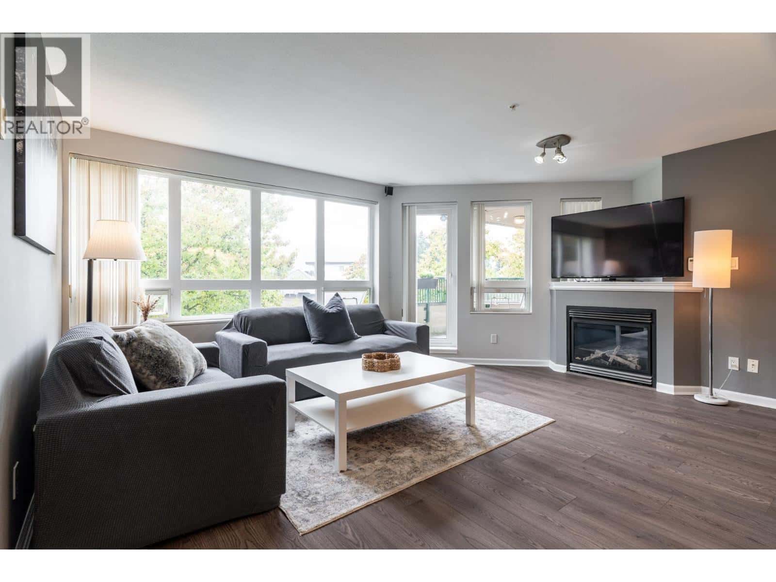 A306 2099 LOUGHEED HIGHWAY — Port Coquitlam, British Columbia - Photo 5 of 29