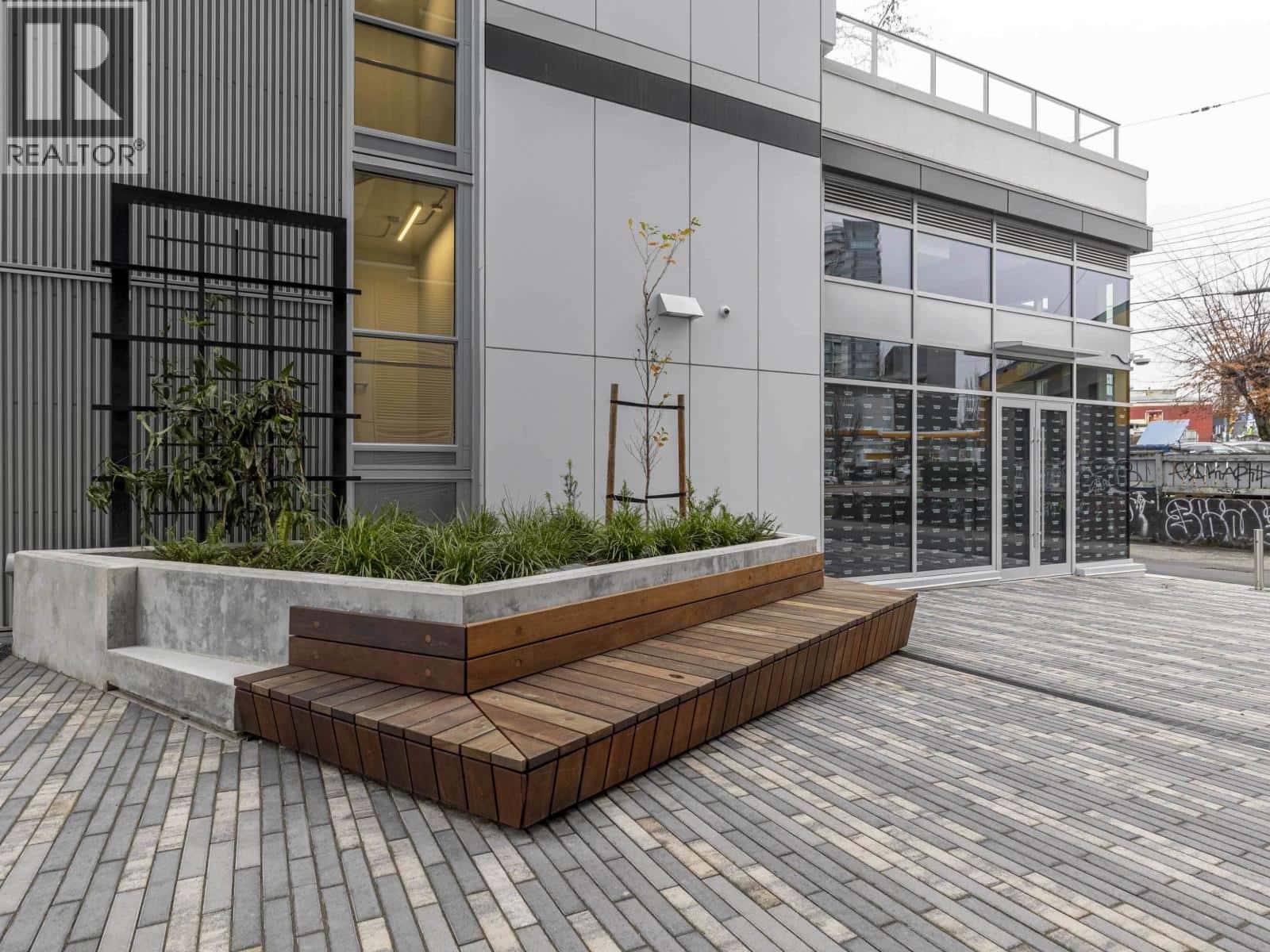 232 E 1ST AVENUE — Vancouver - Photo 5 of 21