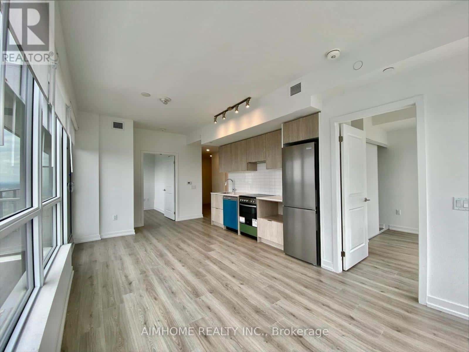 4902 - 395 BLOOR STREET E — Toronto (North St. James Town), Ontario - Photo 5 of 12