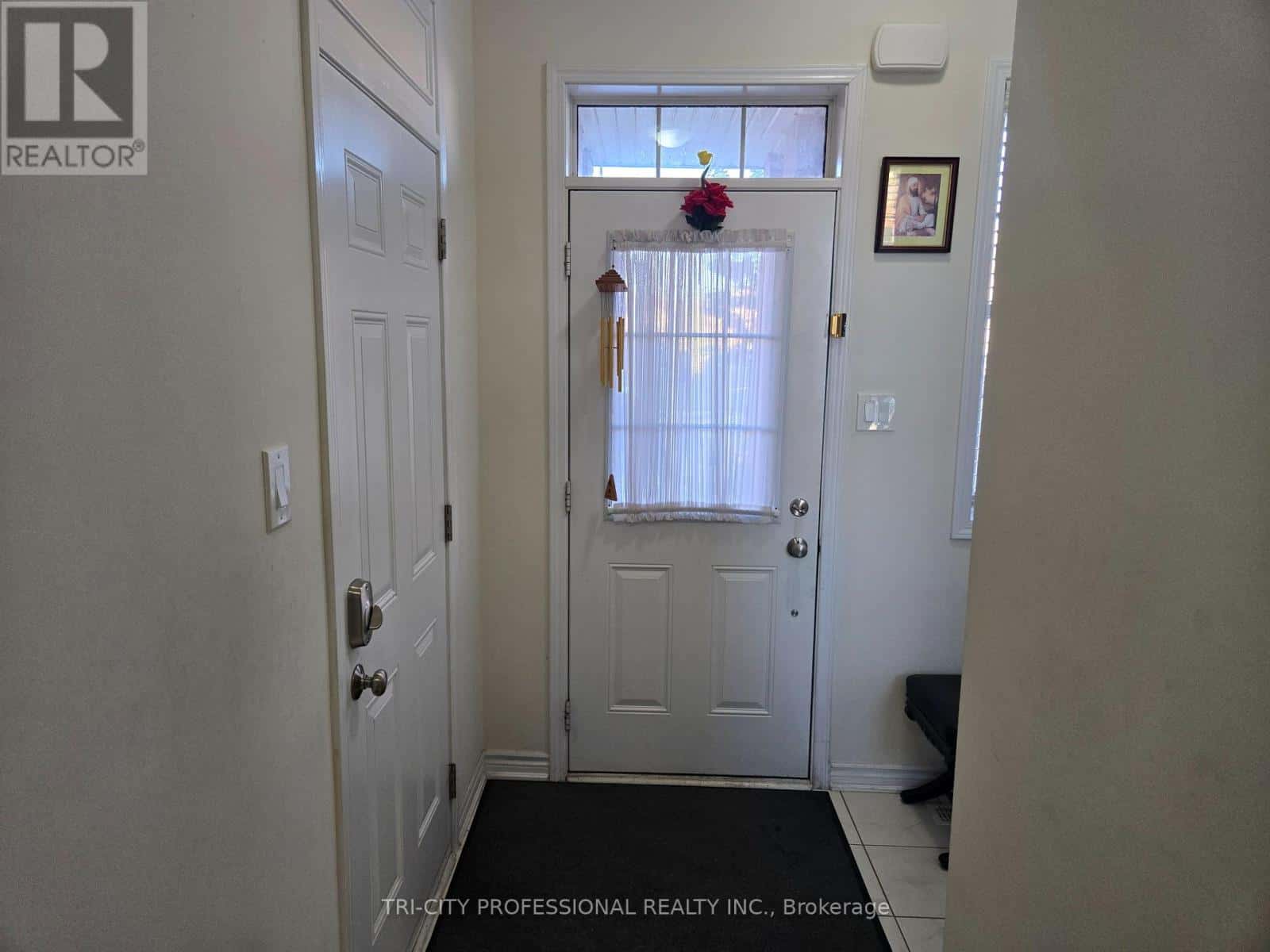 520 EDENBROOK HILL DRIVE — Brampton (Northwest Brampton), Ontario - Photo 4 of 44