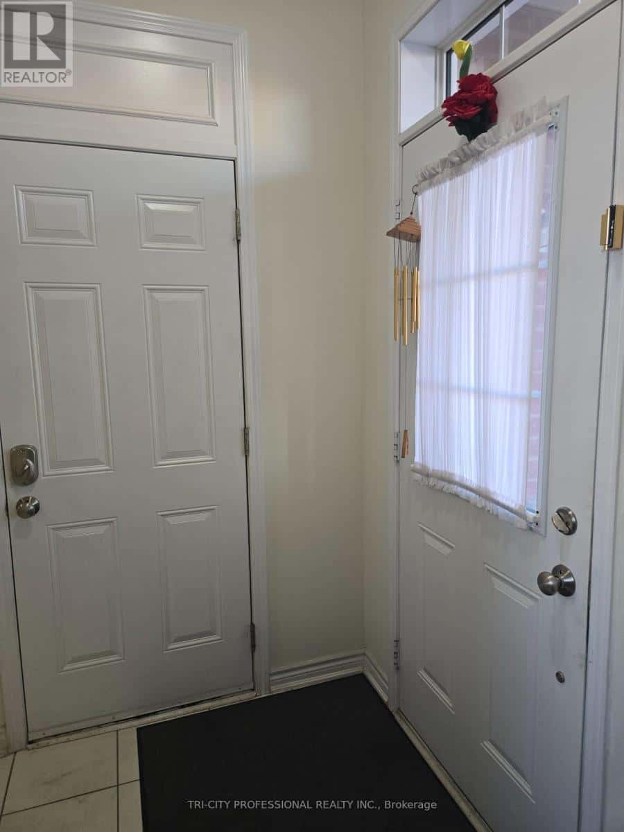 520 EDENBROOK HILL DRIVE — Brampton (Northwest Brampton), Ontario - Photo 5 of 44