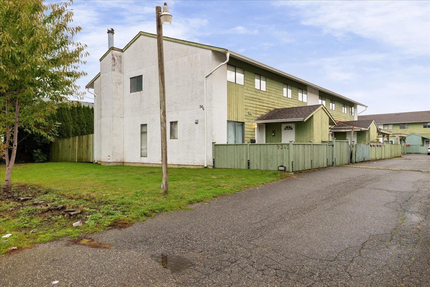 1 9342 HAZEL STREET, Chilliwack Proper East — Chilliwack, British Columbia - Main photo