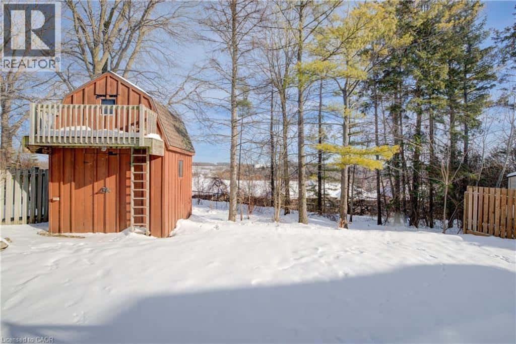 33 TINATAWA Court — Kitchener, Ontario - Photo 5 of 50