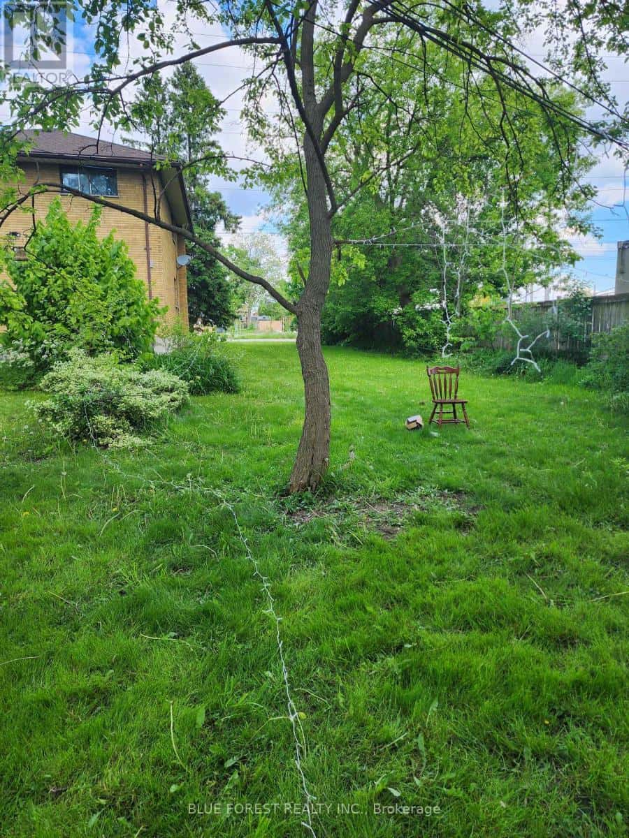 433 SECOND STREET — London East (East H), Ontario - Photo 5 of 8