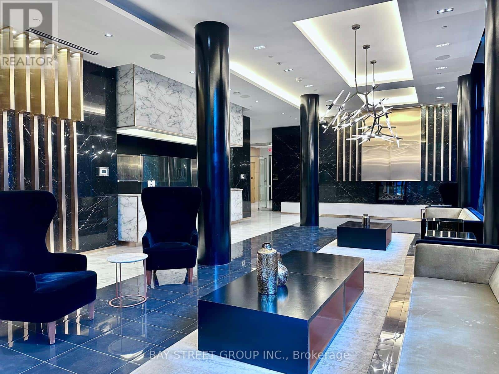 2006 - 101 ERSKINE AVENUE — Toronto (Mount Pleasant West), Ontario - Photo 4 of 25