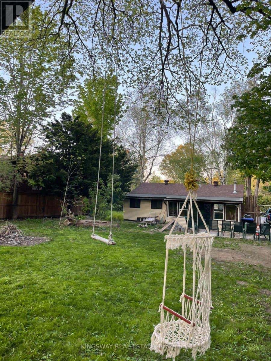 2038 ST JOHNS ROAD — Innisfil (Alcona), Ontario - Photo 3 of 19