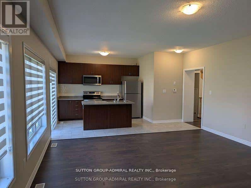 23 HILLS THISTLE DRIVE — Wasaga Beach, Ontario - Photo 5 of 27