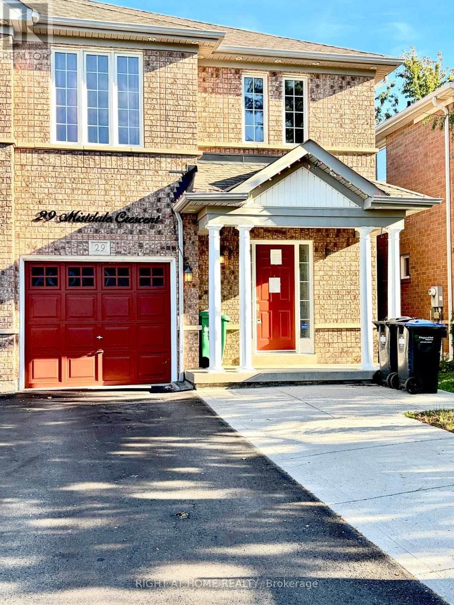 29 MISTDALE CRESCENT — Brampton (Fletcher's Meadow), Ontario - Main photo