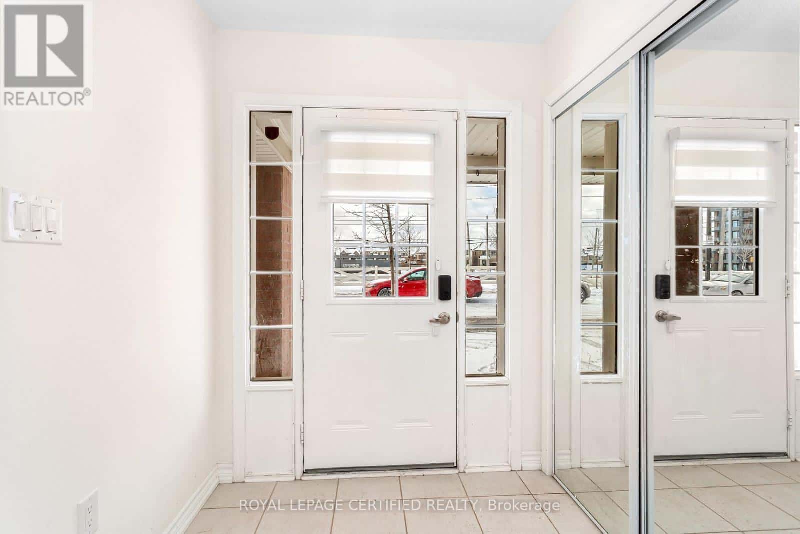 82 - 1222 ROSE WAY — Milton (CB Cobban), Ontario - Photo 5 of 37