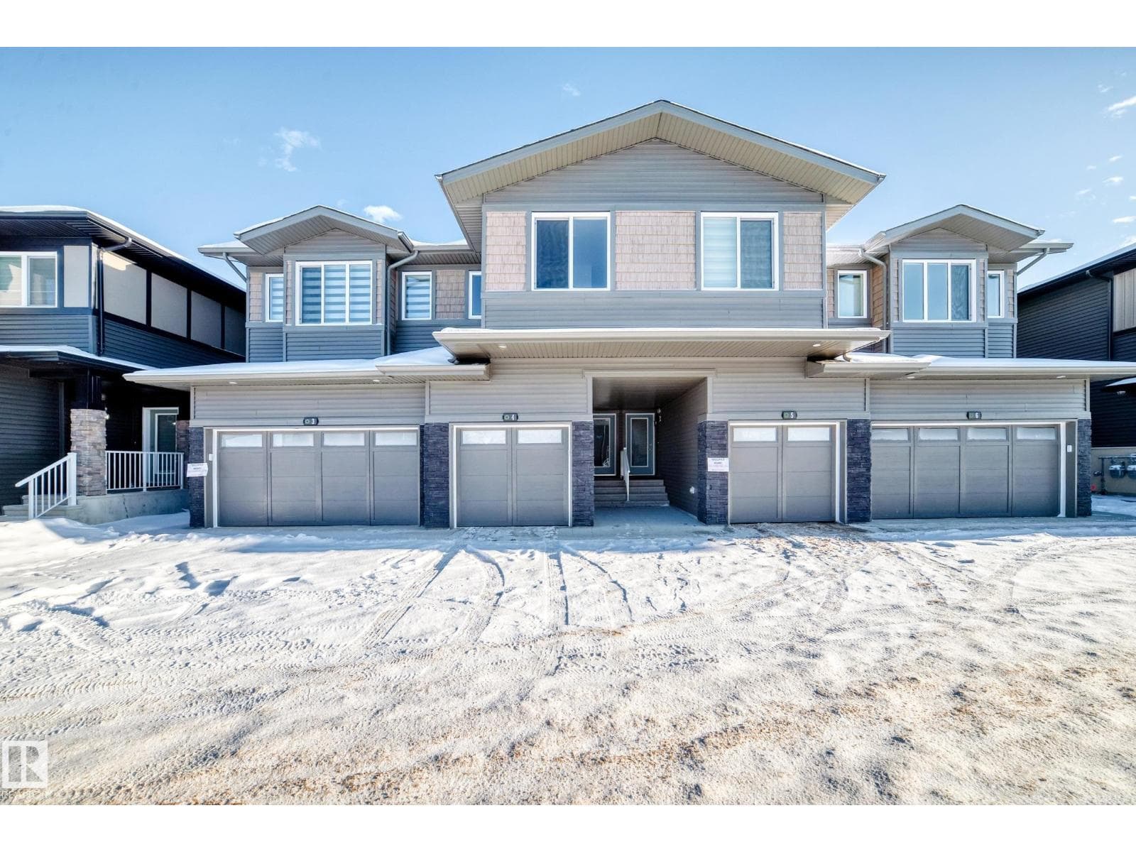 #4 2710 66 ST SW SW - Main photo, Edmonton, Alberta