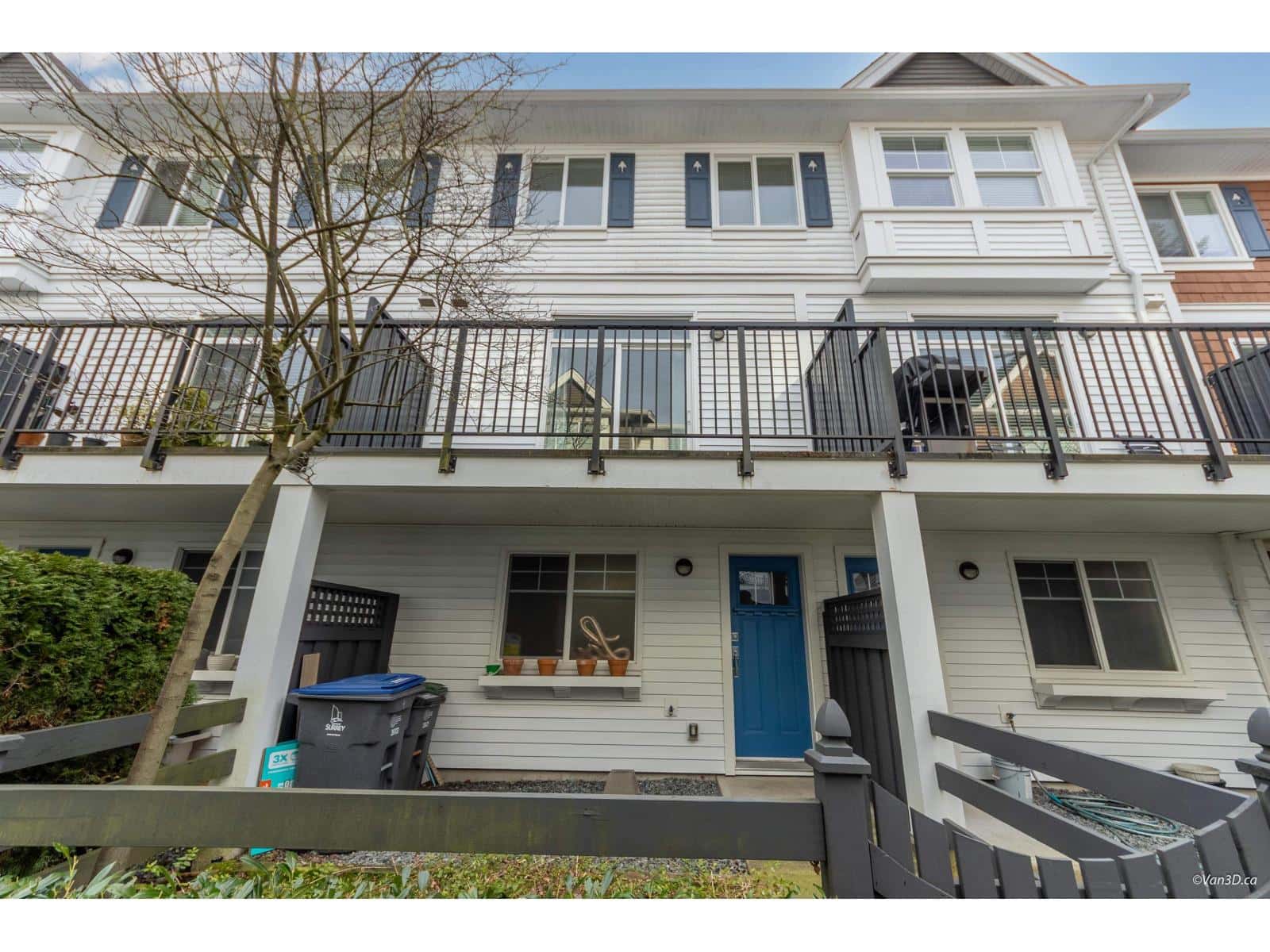 4 14905 60 AVENUE — Surrey, British Columbia - Photo 2 of 28