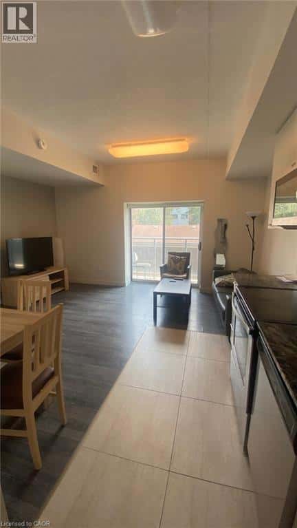 251 HEMLOCK Street Unit# 221 — Waterloo, Ontario - Photo 4 of 5