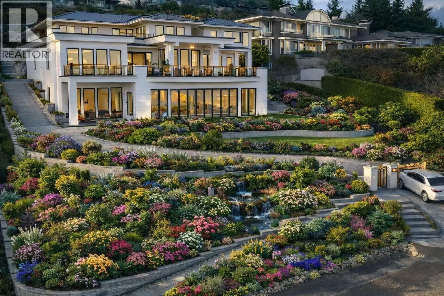 835 FARMLEIGH ROAD — West Vancouver, British Columbia - Main photo