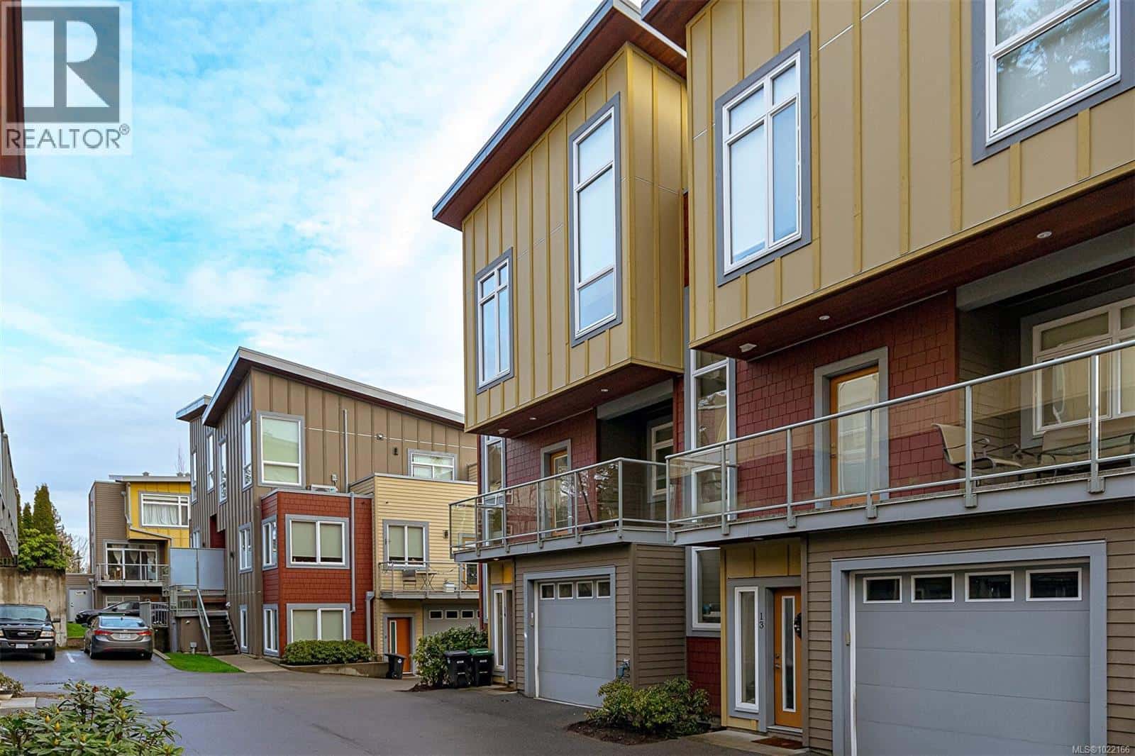 14 235 Island Hwy — View Royal, British Columbia - Photo 4 of 51