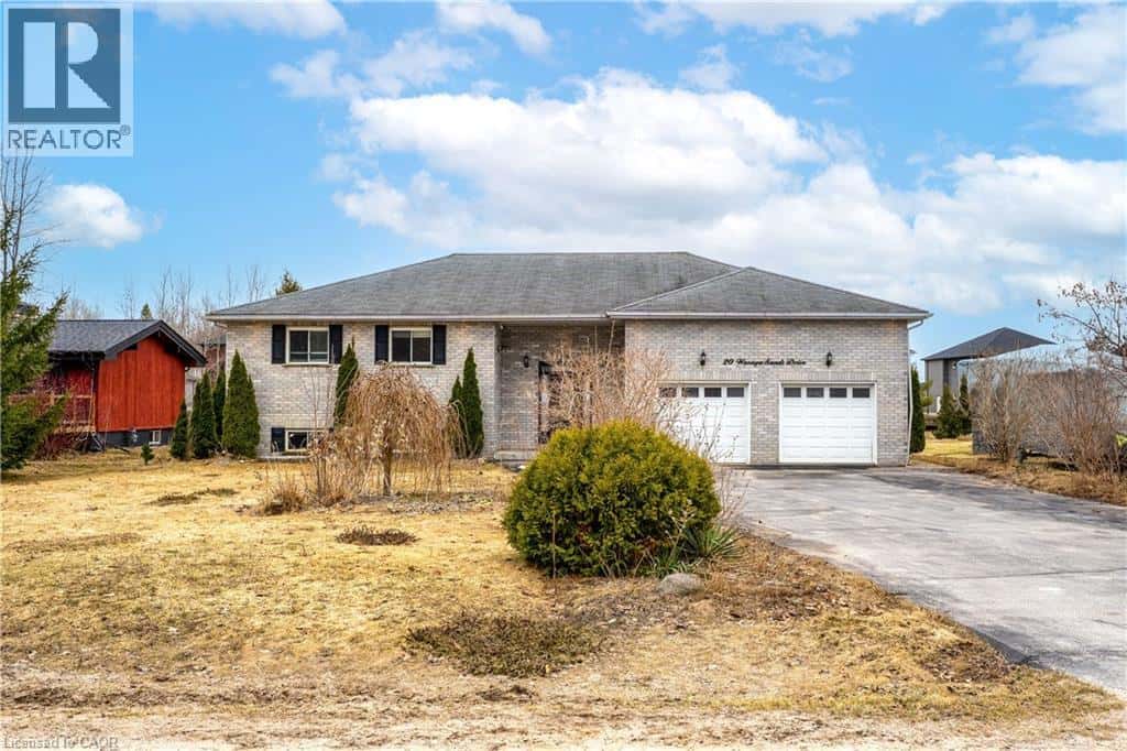 20 WASAGA SANDS Drive — Wasaga Beach, Ontario - Photo 2 of 48