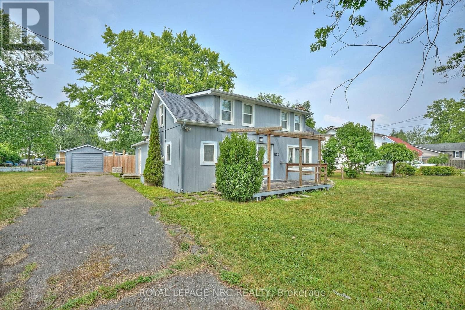 3252 YOUNG AVENUE — Fort Erie (Ridgeway), Ontario - Main photo