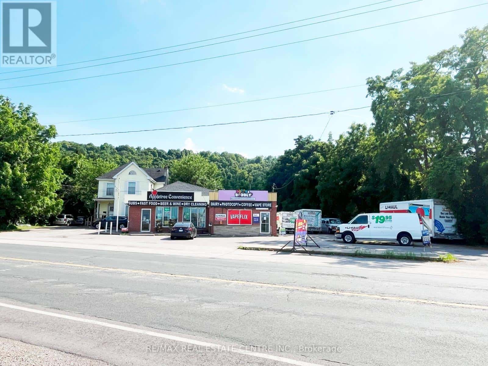 407-409 MAIN STREET W — Grimsby (Grimsby West), Ontario - Photo 2 of 13