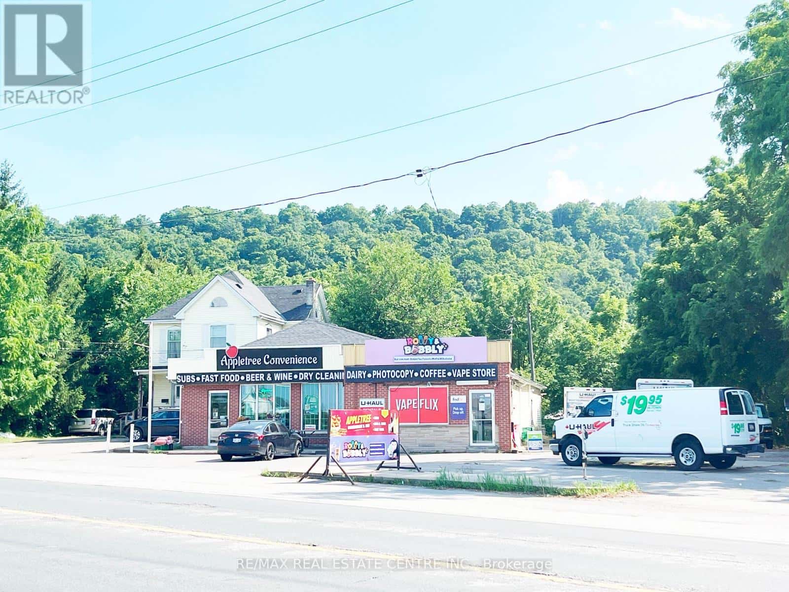 407-409 MAIN STREET W — Grimsby (Grimsby West), Ontario - Photo 3 of 13