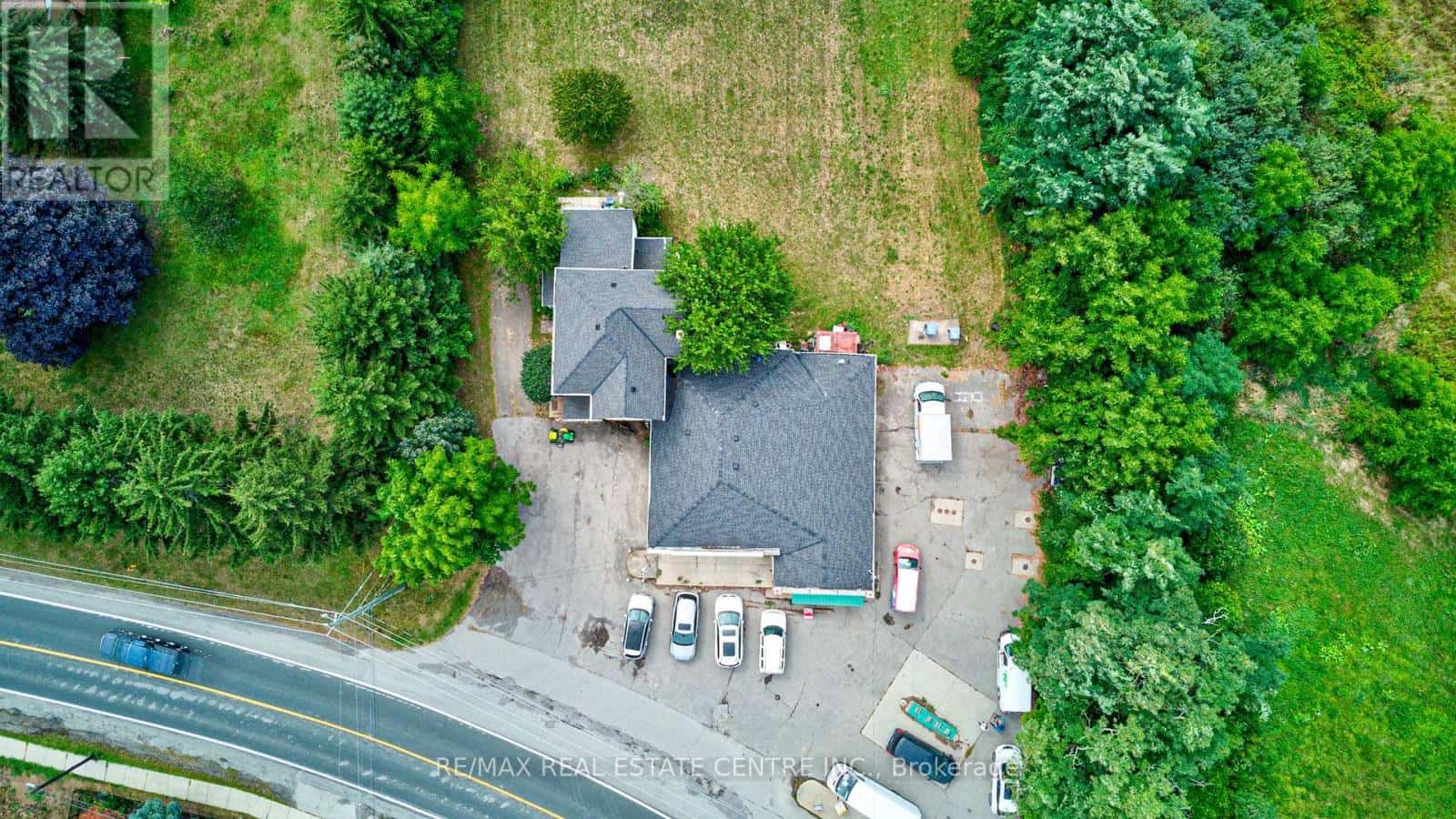 407-409 MAIN STREET W — Grimsby (Grimsby West), Ontario - Photo 4 of 13