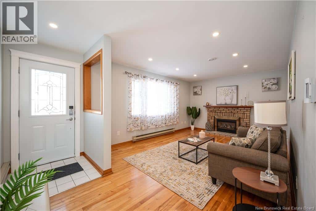 94 Parkdale Drive — Moncton, New Brunswick - Photo 5 of 50