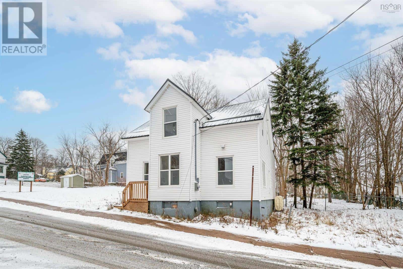 221 MacLean Street — New Glasgow, Nova Scotia - Photo 3 of 46