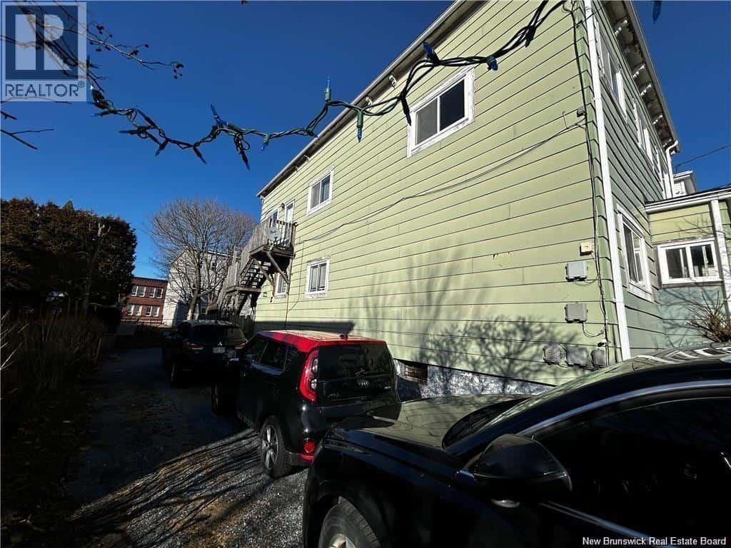 25 Clarendon Street — Saint John, New Brunswick - Photo 2 of 20