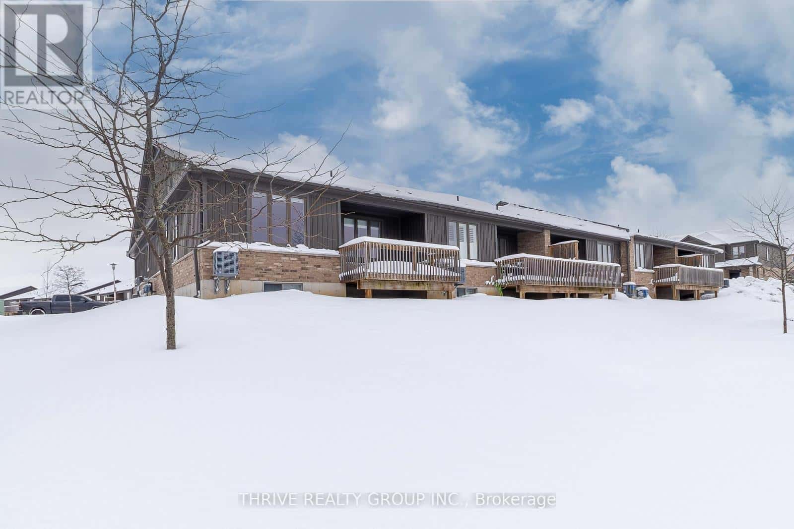 2 - 1375 WHETHERFIELD STREET — London North (North M), Ontario - Photo 3 of 36