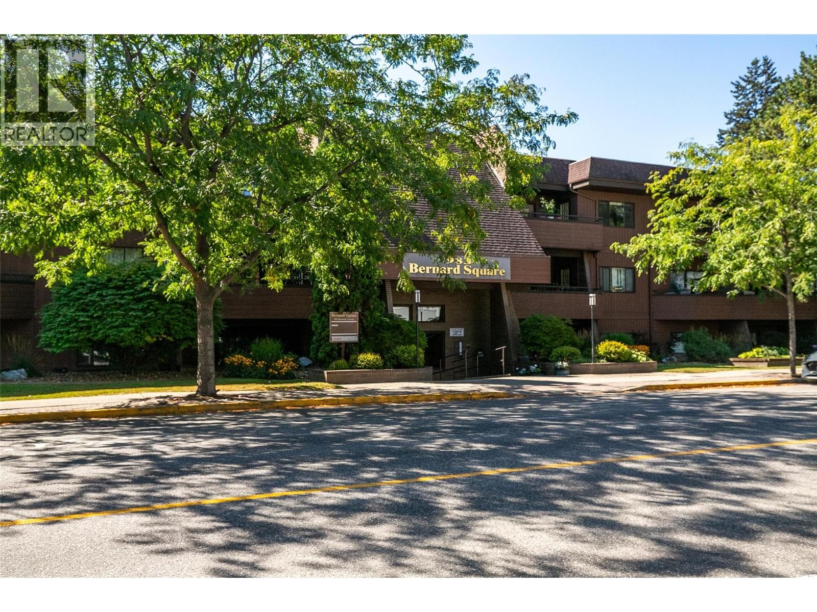 983 Bernard Avenue Unit# 206 — Kelowna, British Columbia - Main photo