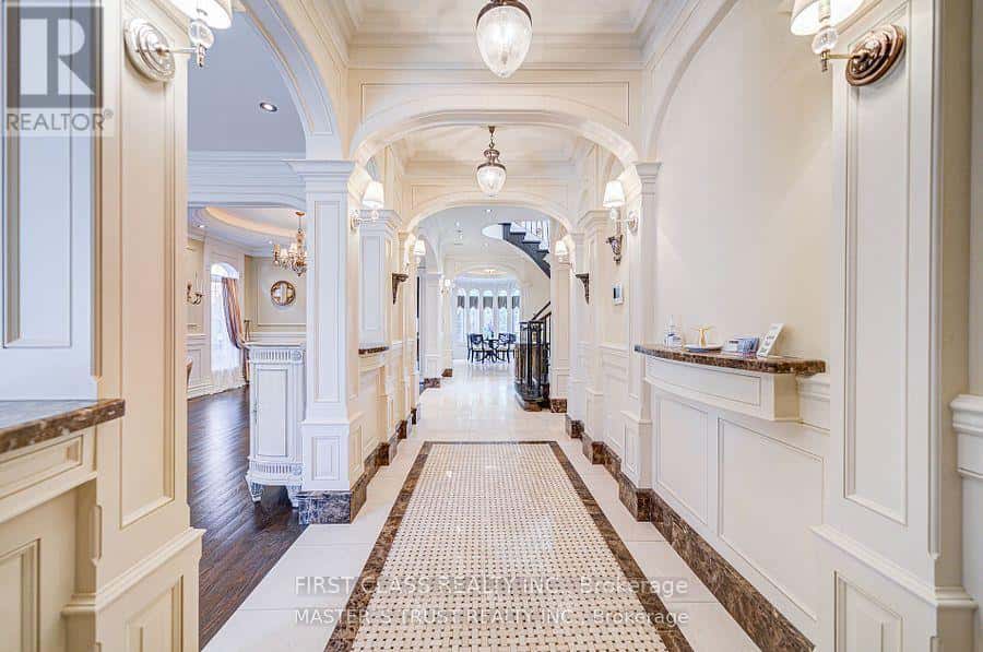 216 PARKVIEW AVENUE — Toronto (Willowdale East), Ontario - Photo 3 of 46