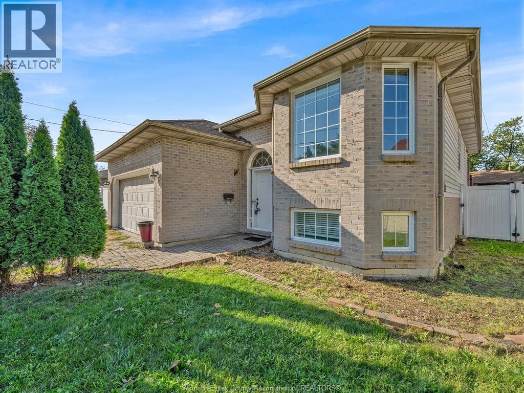 2995 TURNER ROAD — Windsor, Ontario - Main photo