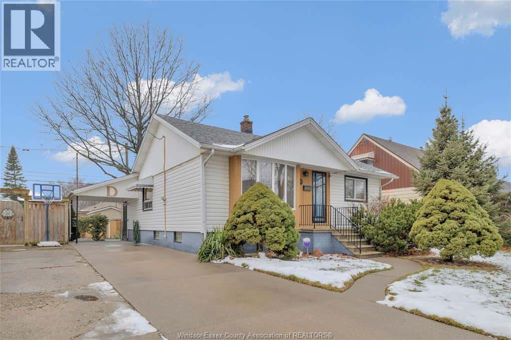 1525 Tourangeau — Windsor, Ontario - Photo 2 of 29