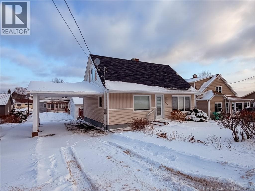 319 Goderich Street — Dalhousie, New Brunswick - Main photo