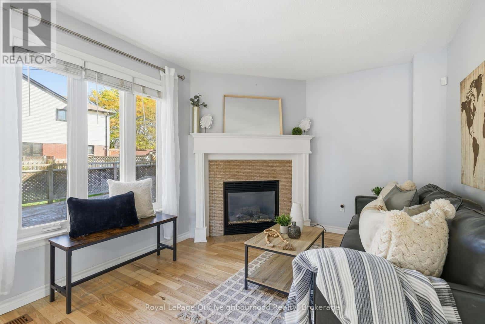 719 DAINTRY CRESCENT — Cobourg, Ontario - Photo 5 of 41