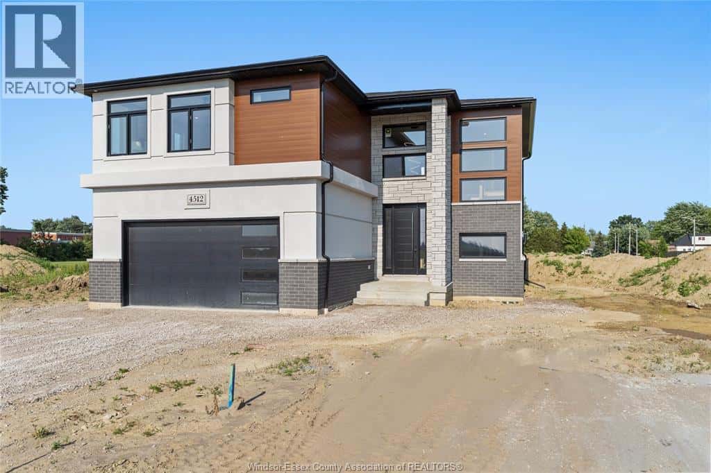 4512 URSULA — Comber, Ontario - Photo 3 of 37