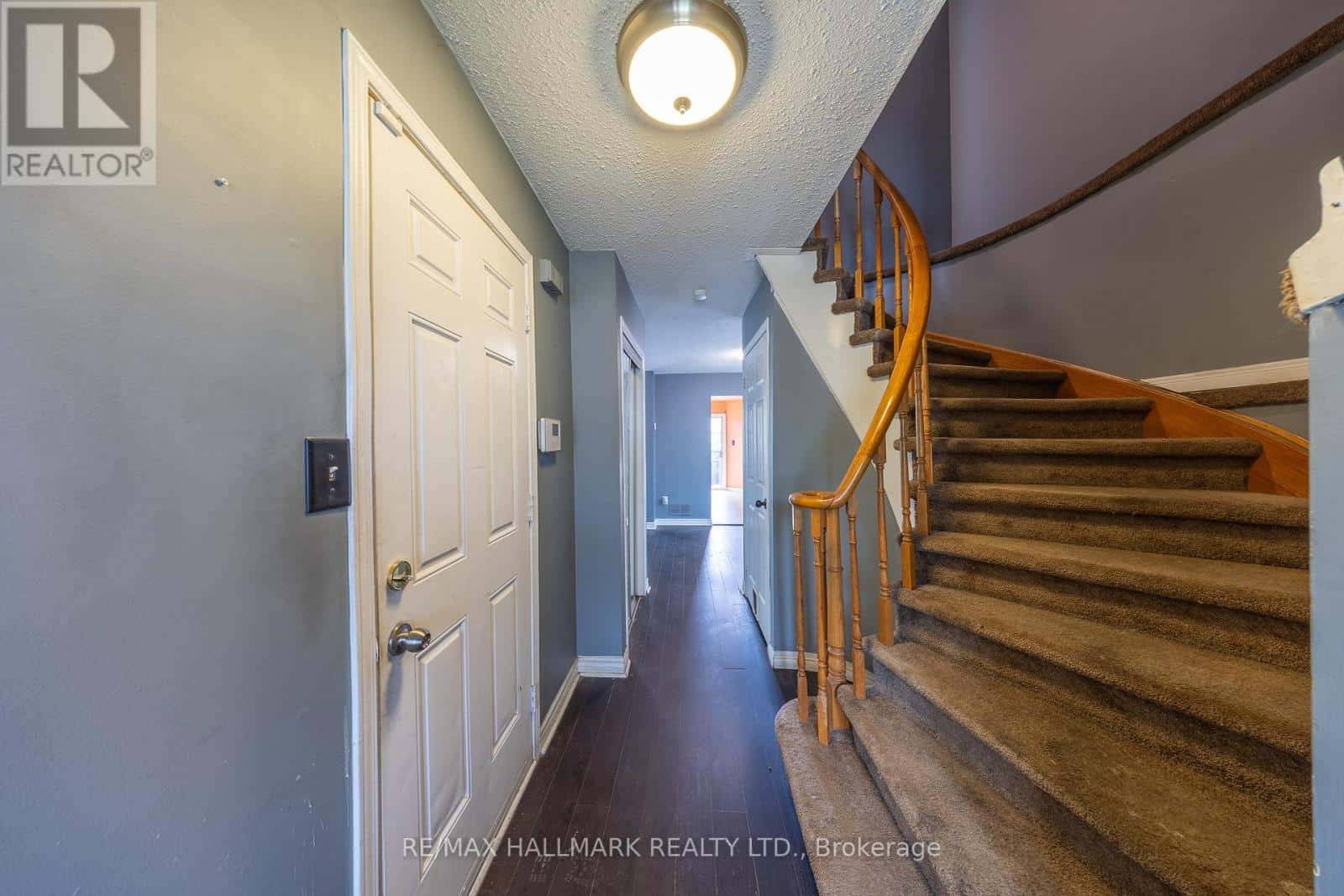 200 ADELE CRESCENT — Oshawa (McLaughlin), Ontario - Photo 3 of 32