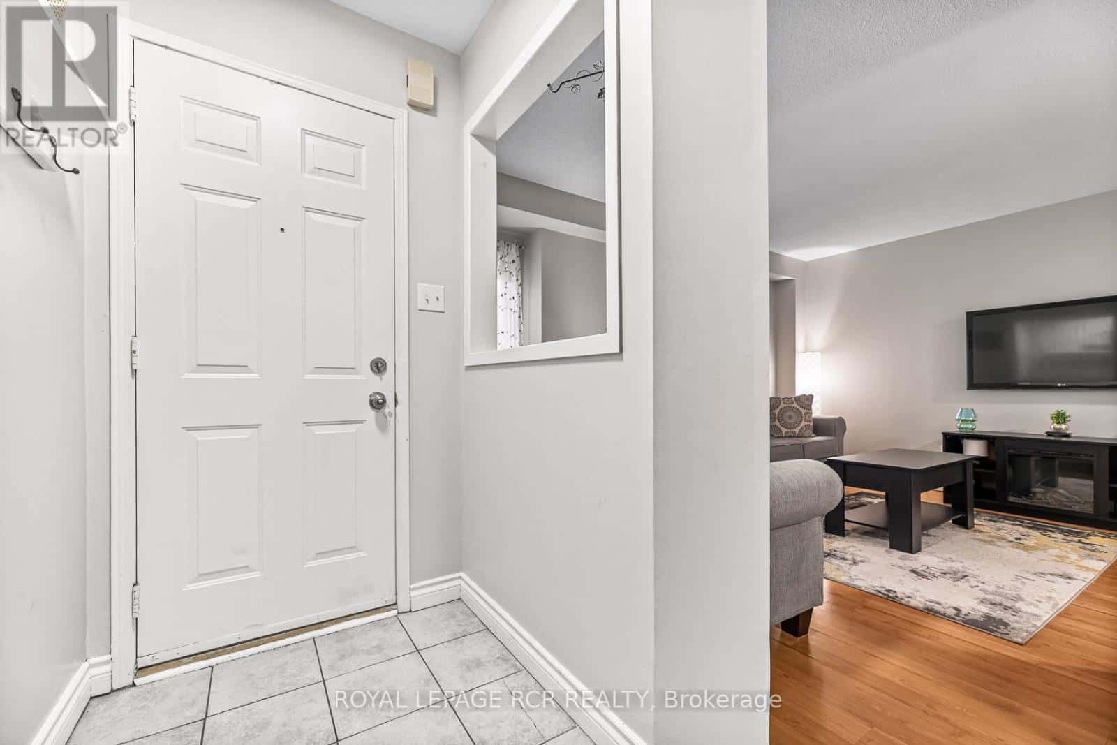 120 HOWARD CRESCENT — Orangeville, Ontario - Photo 2 of 27