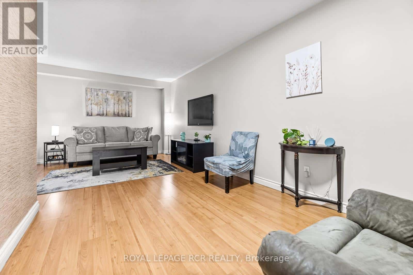 120 HOWARD CRESCENT — Orangeville, Ontario - Photo 5 of 27