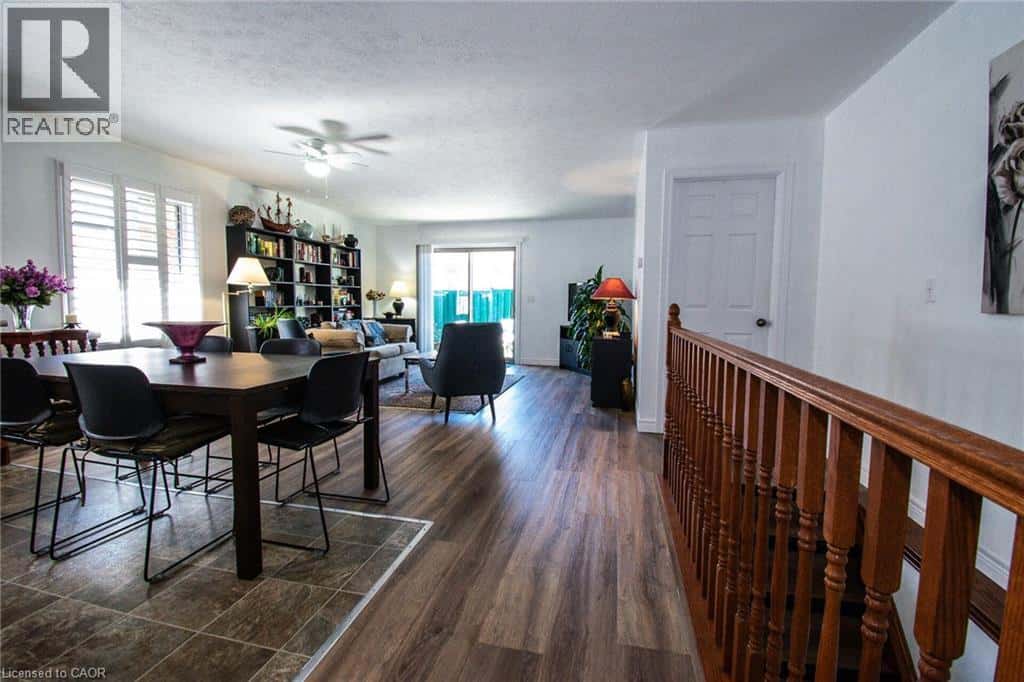 108 FOREST Street E — Dunnville, Ontario - Photo 5 of 38