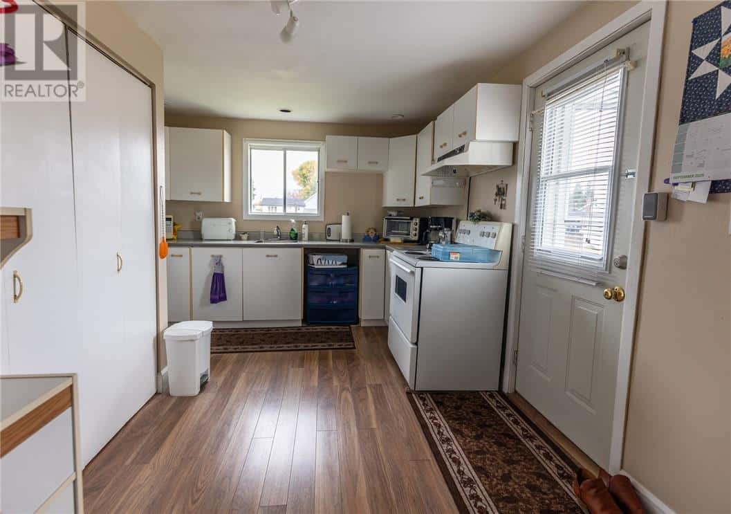 266 Albert Street — Espanola, Ontario - Photo 4 of 22