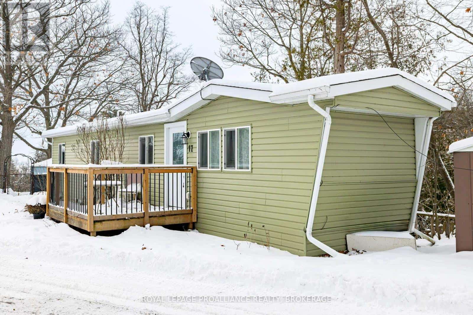 17 - 5569 BATH ROAD — Loyalist (Lennox and Addington - South), Ontario - Photo 2 of 49