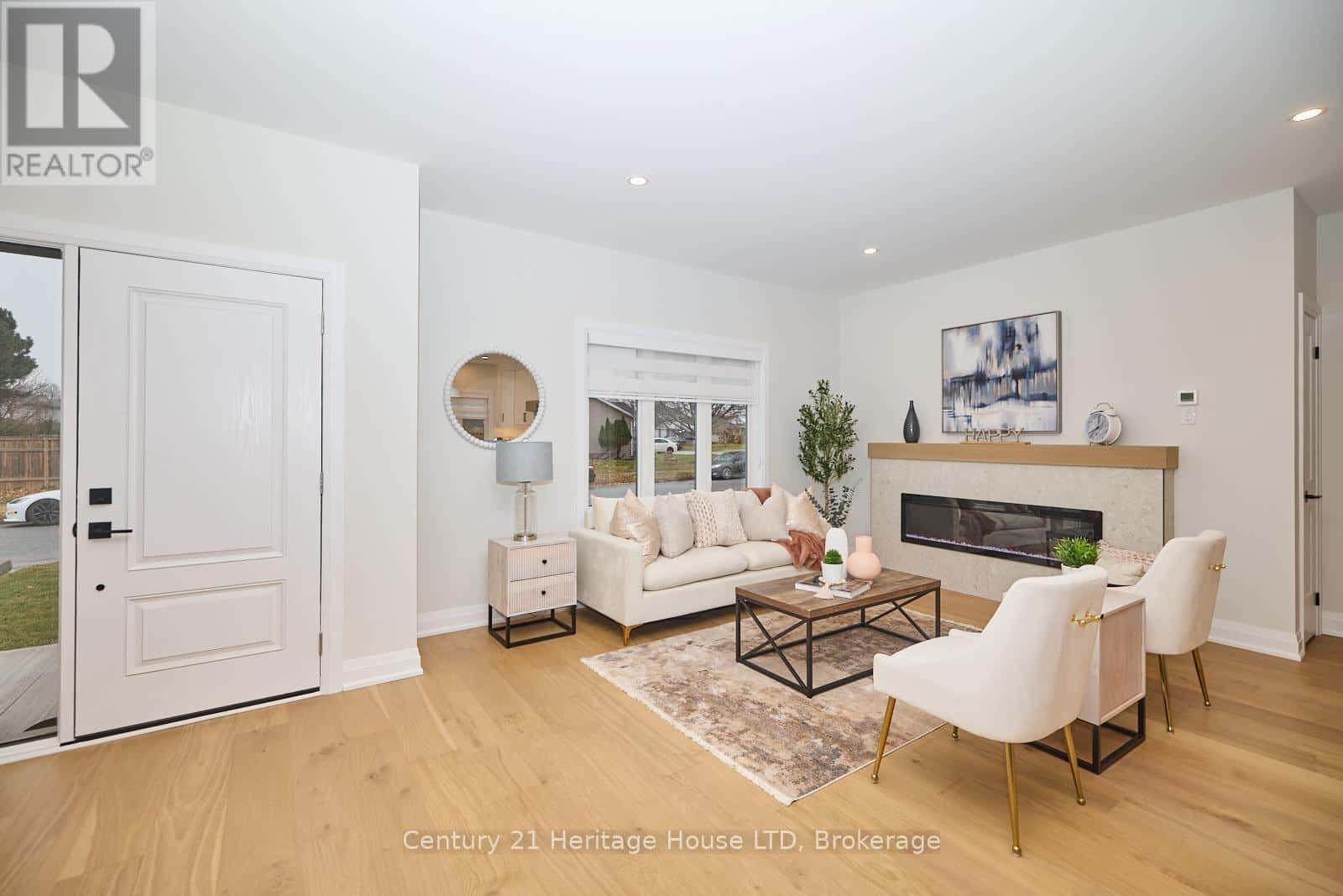 4 METEOR STREET — St. Catharines (Rykert/Vansickle), Ontario - Photo 5 of 46