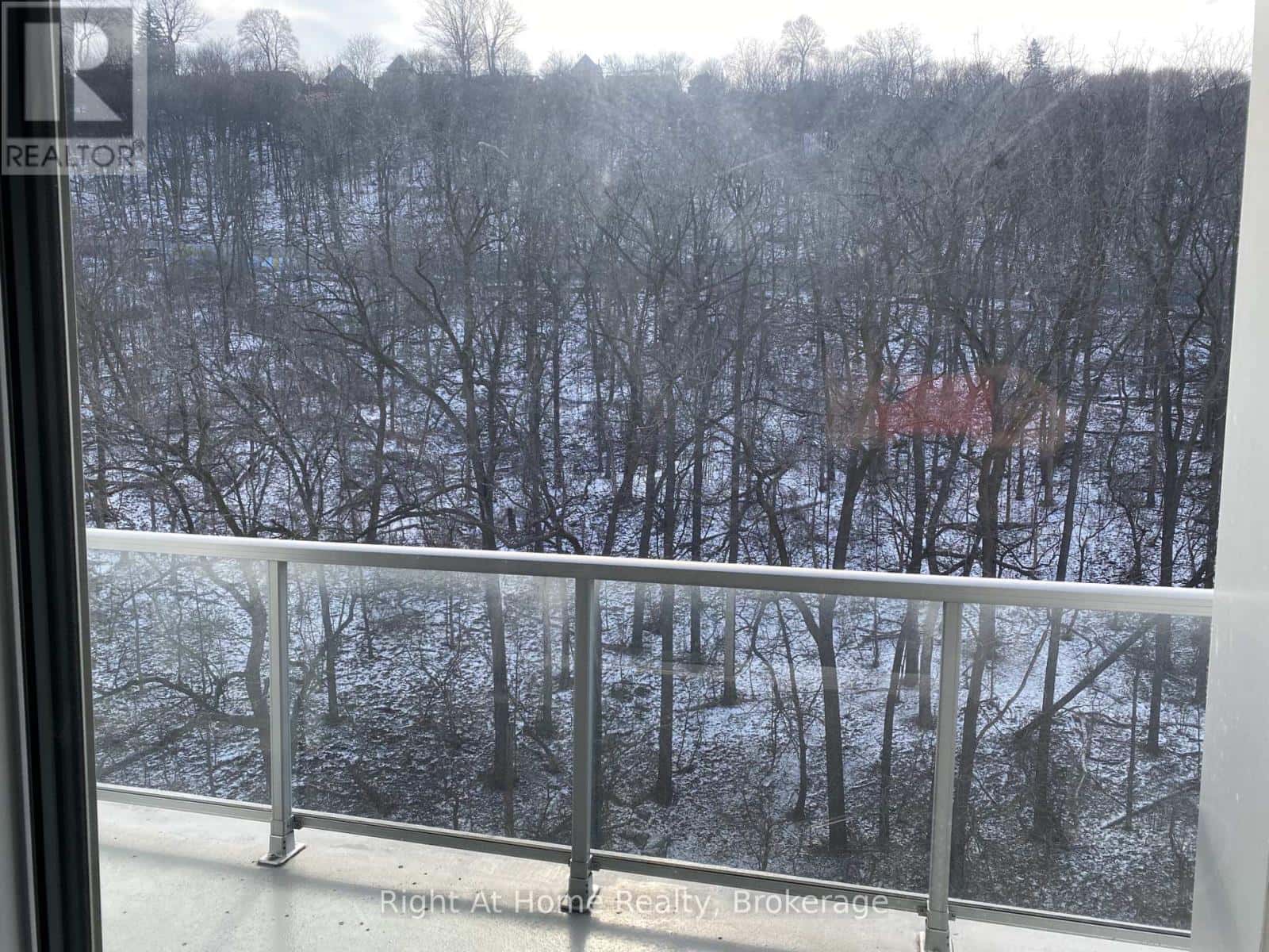 606 - 455 CHARLTON AVENUE E — Hamilton (Stinson), Ontario - Photo 4 of 23