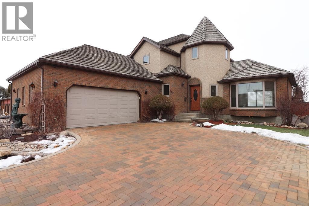 610 Ross Glen Drive SE — Medicine Hat, Alberta - Main photo