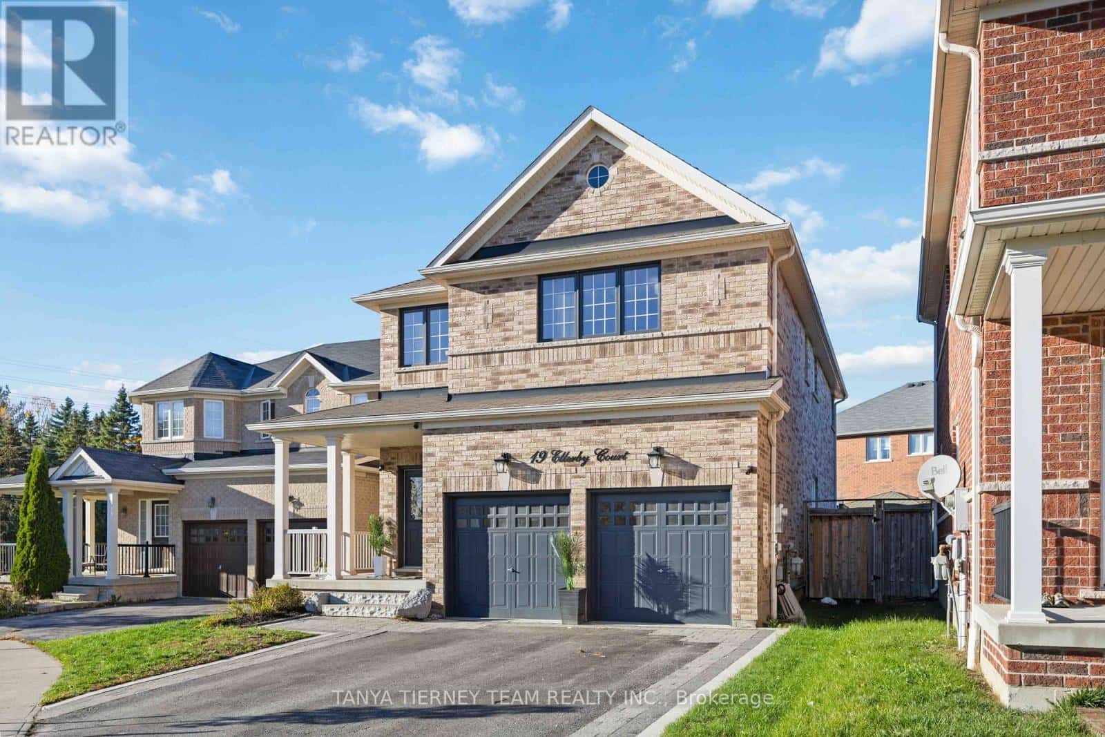 19 ELLERBY COURT — Whitby (Taunton North), Ontario - Photo 2 of 38