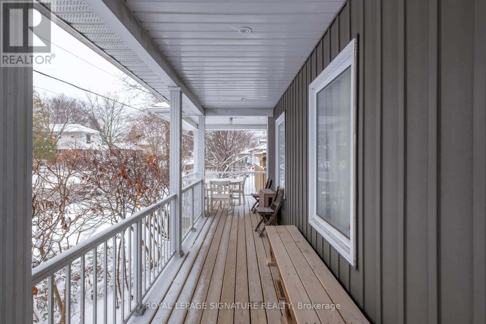 935 CENTRE STREET S — Whitby (Downtown Whitby), Ontario - Photo 3 of 39