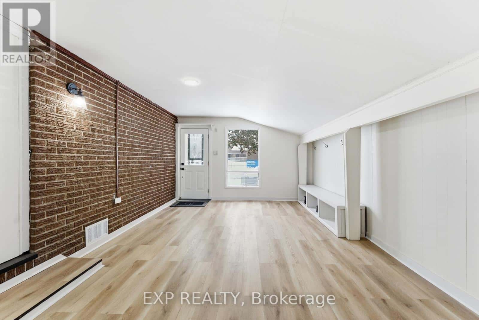 94 ROLLINS DRIVE — Belleville (Belleville Ward), Ontario - Photo 5 of 43