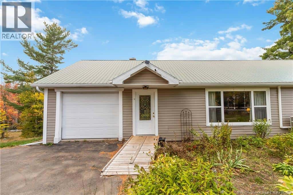 3182 ROUTE 895 — Elgin, New Brunswick - Photo 4 of 42