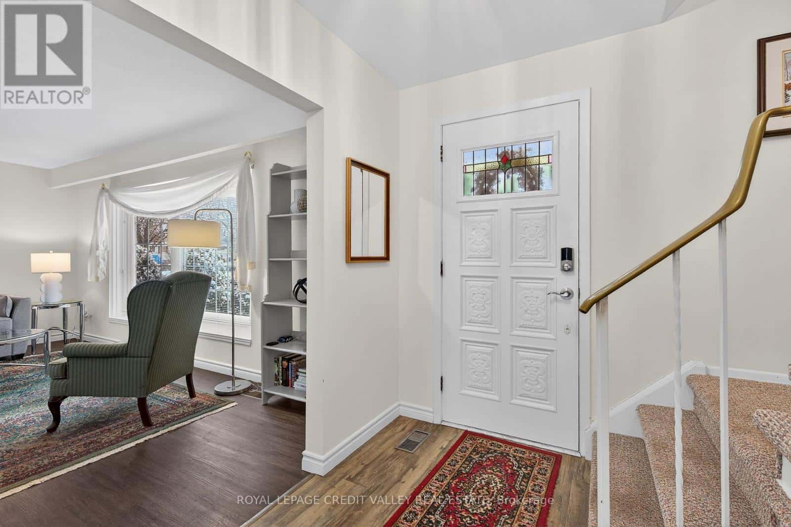 43 BENTON STREET — Brampton (Brampton East), Ontario - Photo 4 of 50